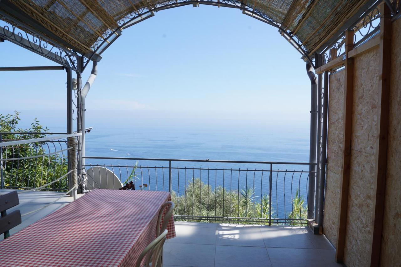 Апартаменты Total Sea View Grimaldi Вентимилья Экстерьер фото